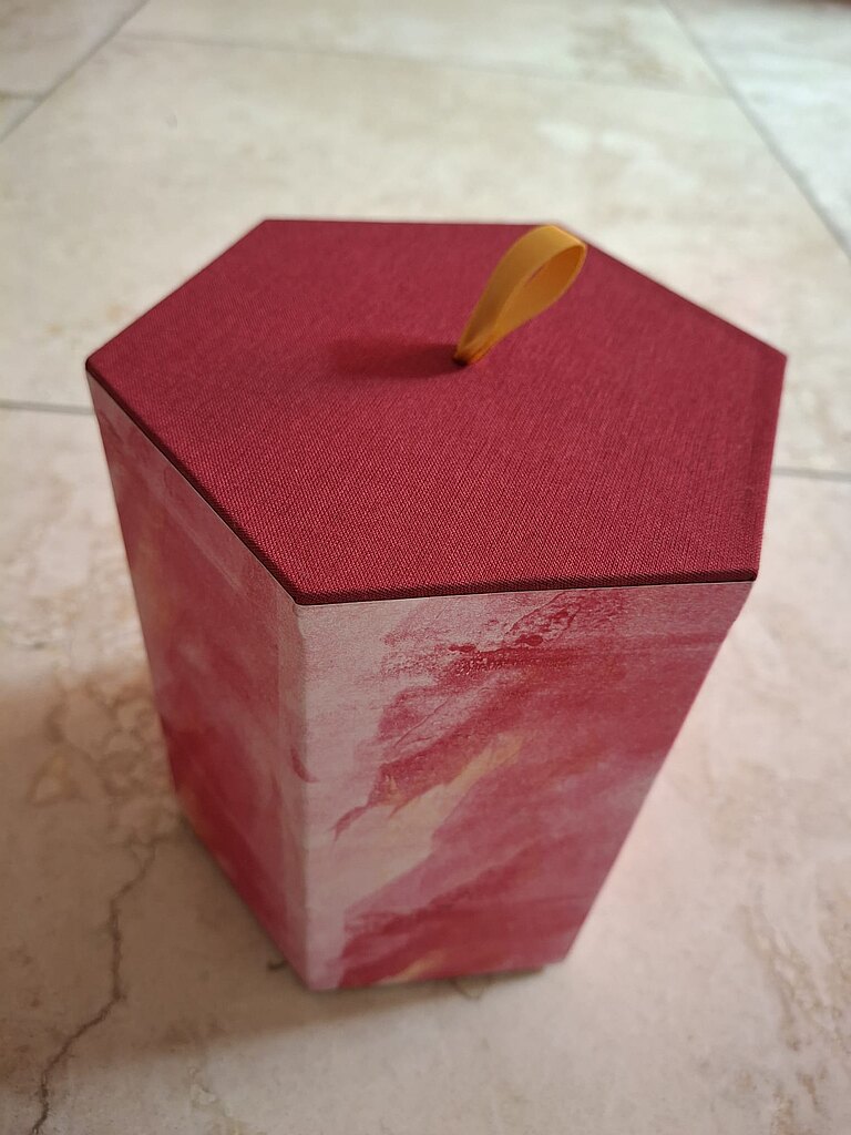 a1_Die_Box_geschlossen.jpg